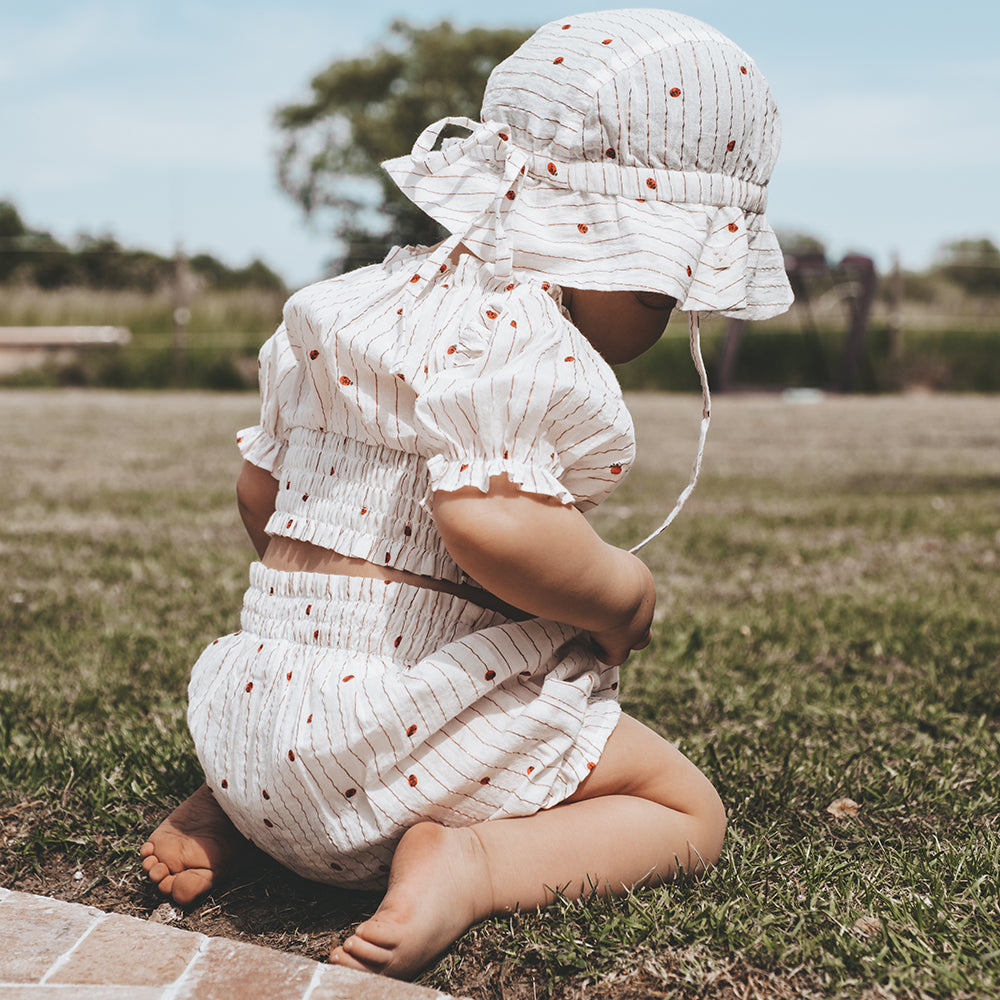 Pantallona të shkurtra për foshnje