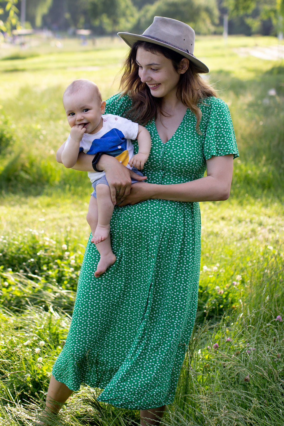 Çfarë i mësojmë fëmijëve tanë përmes rrobave që u veshim?