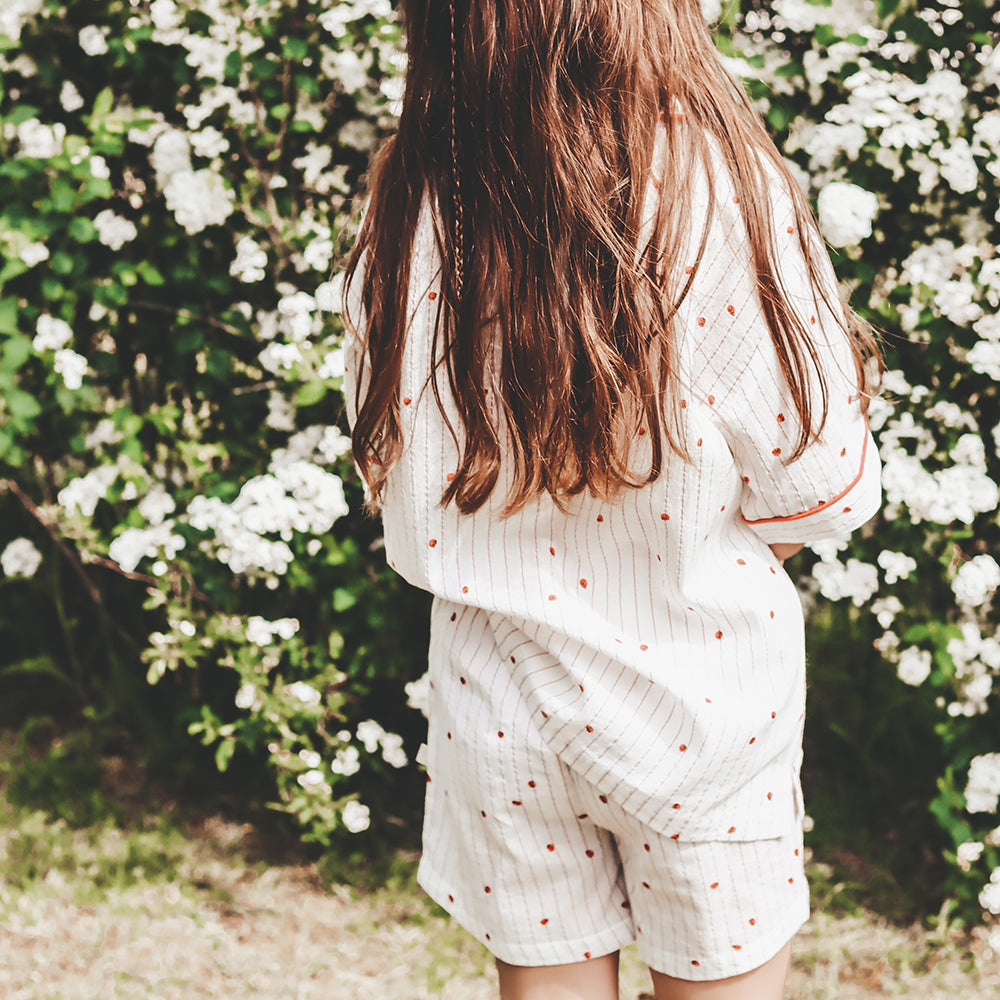 Pantallona të shkurtra me nusepashkë